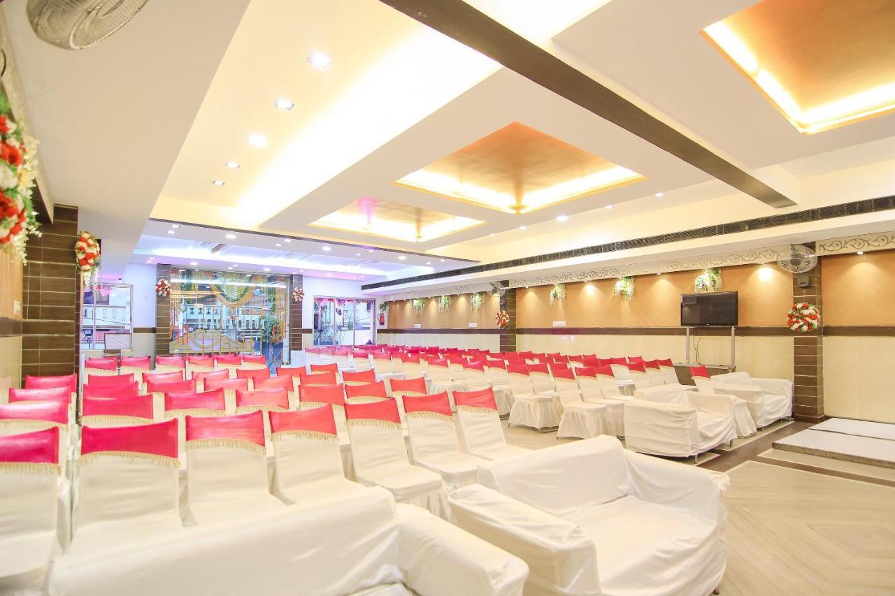 קאנפור Oyo 13932 Hotel Pushpanjali מראה חיצוני תמונה